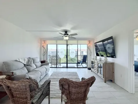 2424 N Federal Highway Boynton Beach FL 33435