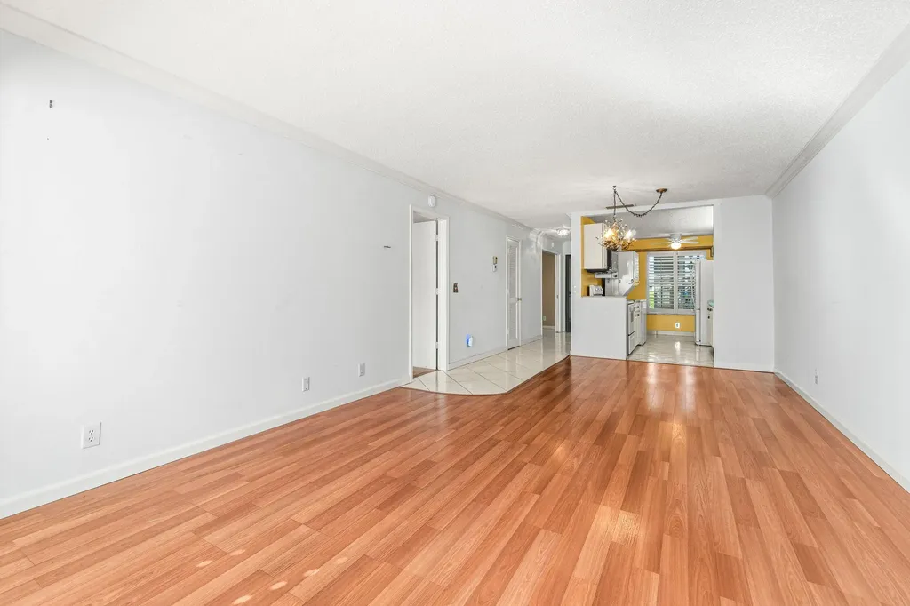 1020 Silk Oak Terrace Delray Beach FL 33445
