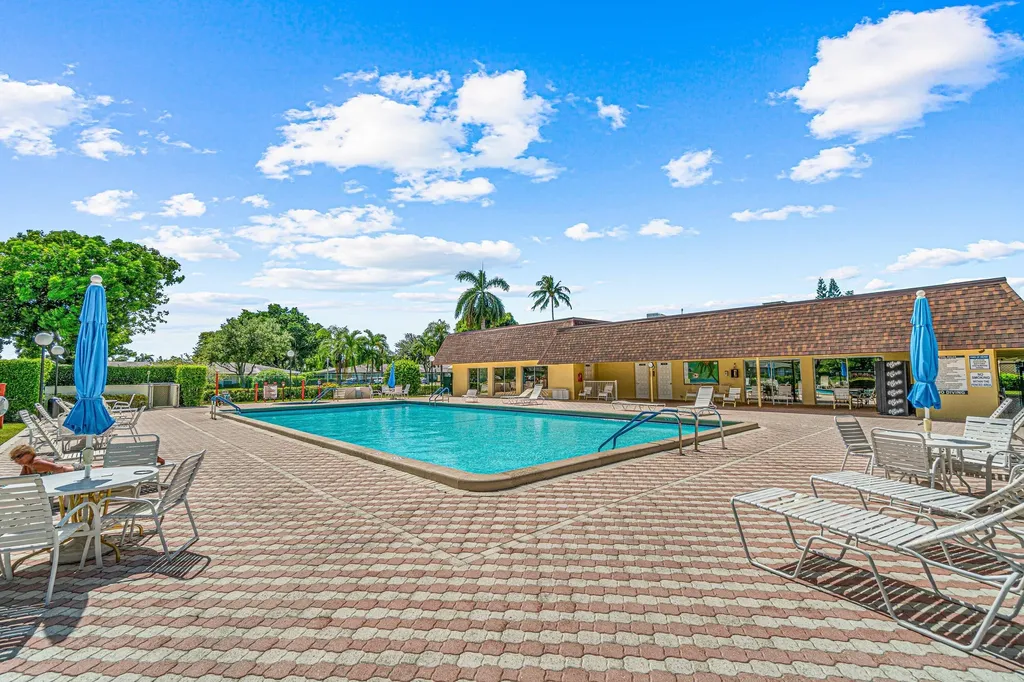 1020 Silk Oak Terrace Delray Beach FL 33445