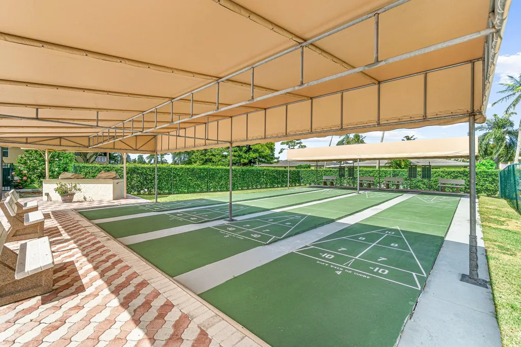 1020 Silk Oak Terrace Delray Beach FL 33445