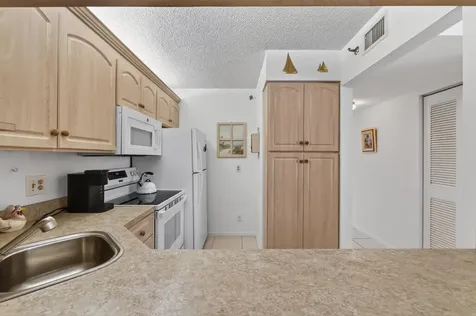 4444 NE Ocean Boulevard Jensen Beach FL 34957