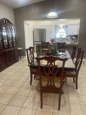 1202 Yvonne Street Apopka FL 32712