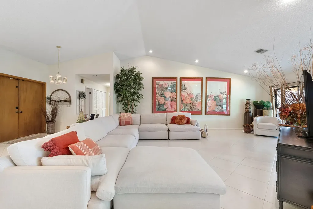 1300 NW 97th Terrace Coral Springs FL 33071