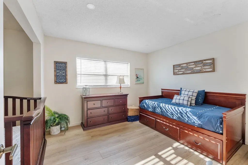 1300 NW 97th Terrace Coral Springs FL 33071
