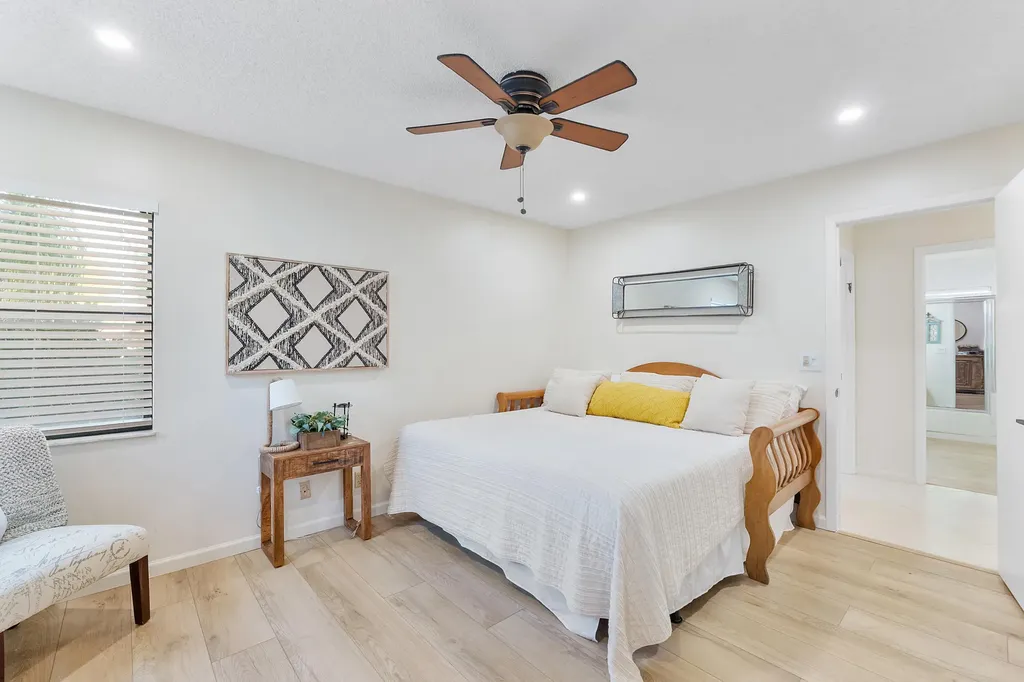 1300 NW 97th Terrace Coral Springs FL 33071