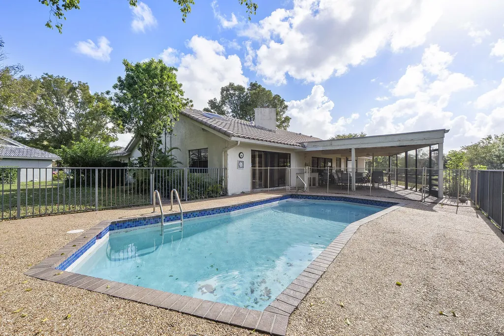 1300 NW 97th Terrace Coral Springs FL 33071