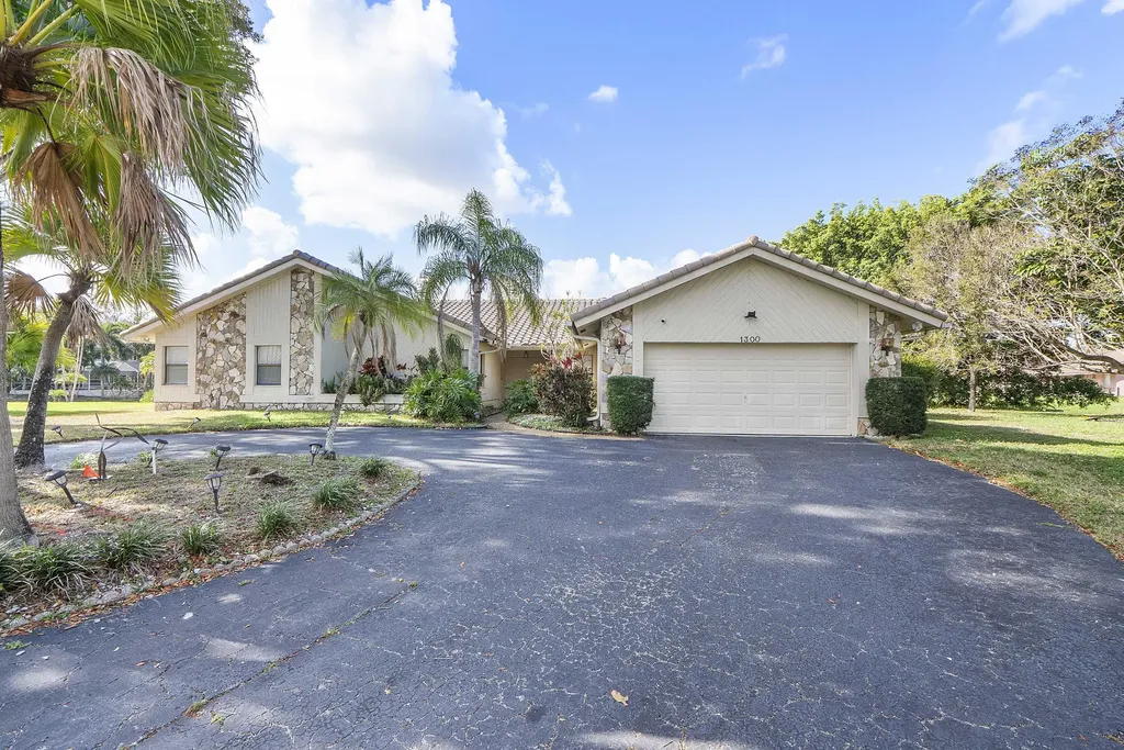 1300 NW 97th Terrace Coral Springs FL 33071
