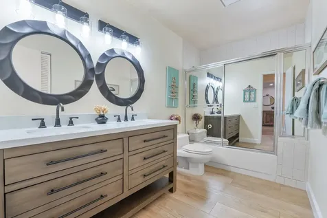 1300 NW 97th Terrace Coral Springs FL 33071
