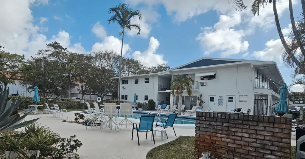 3700 Harrison Street Hollywood FL 33021