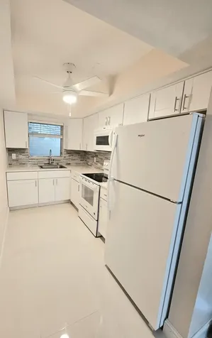 3700 Harrison Street Hollywood FL 33021