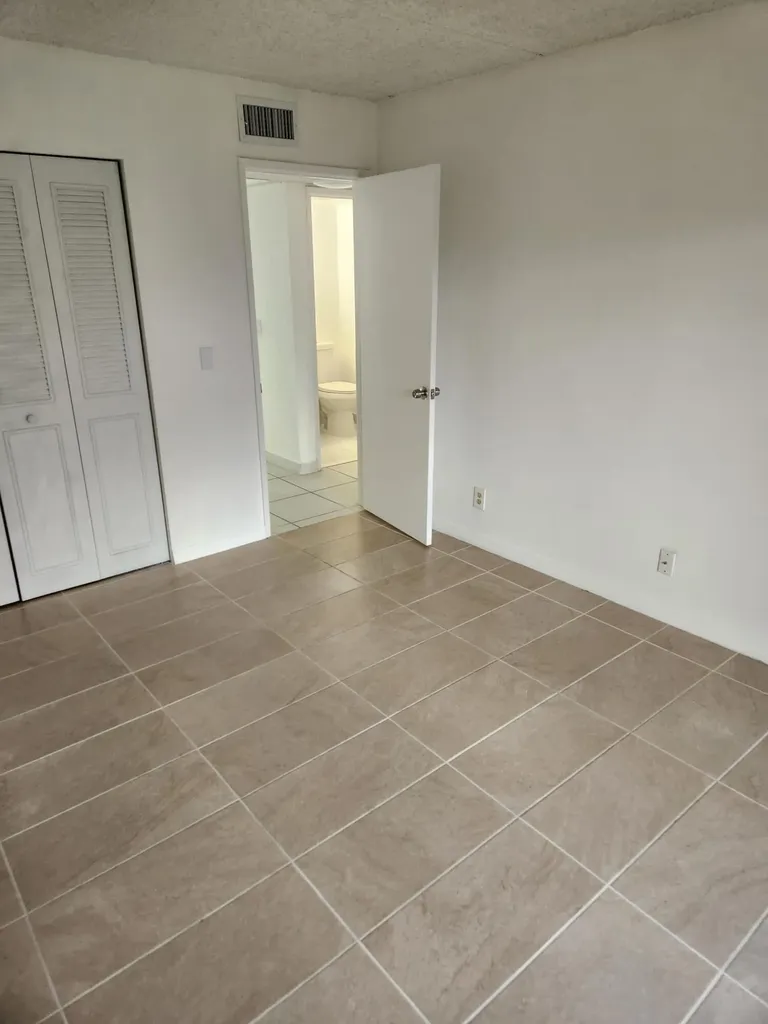 600 Village Green Court Palm Springs FL 33461