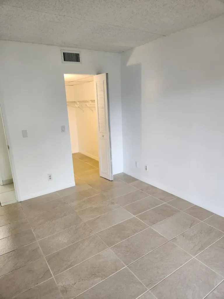 600 Village Green Court Palm Springs FL 33461