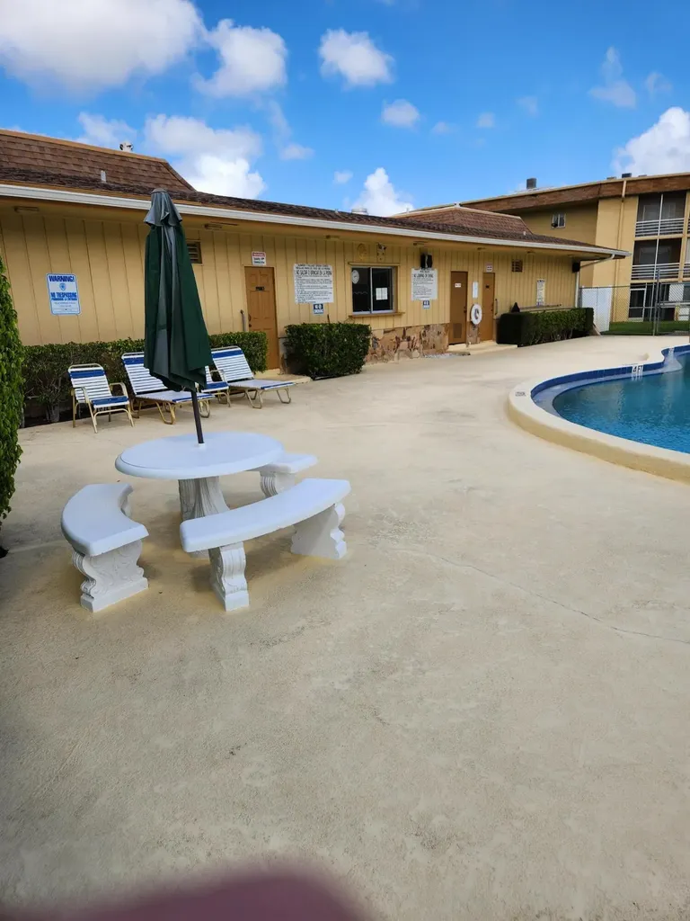 600 Village Green Court Palm Springs FL 33461