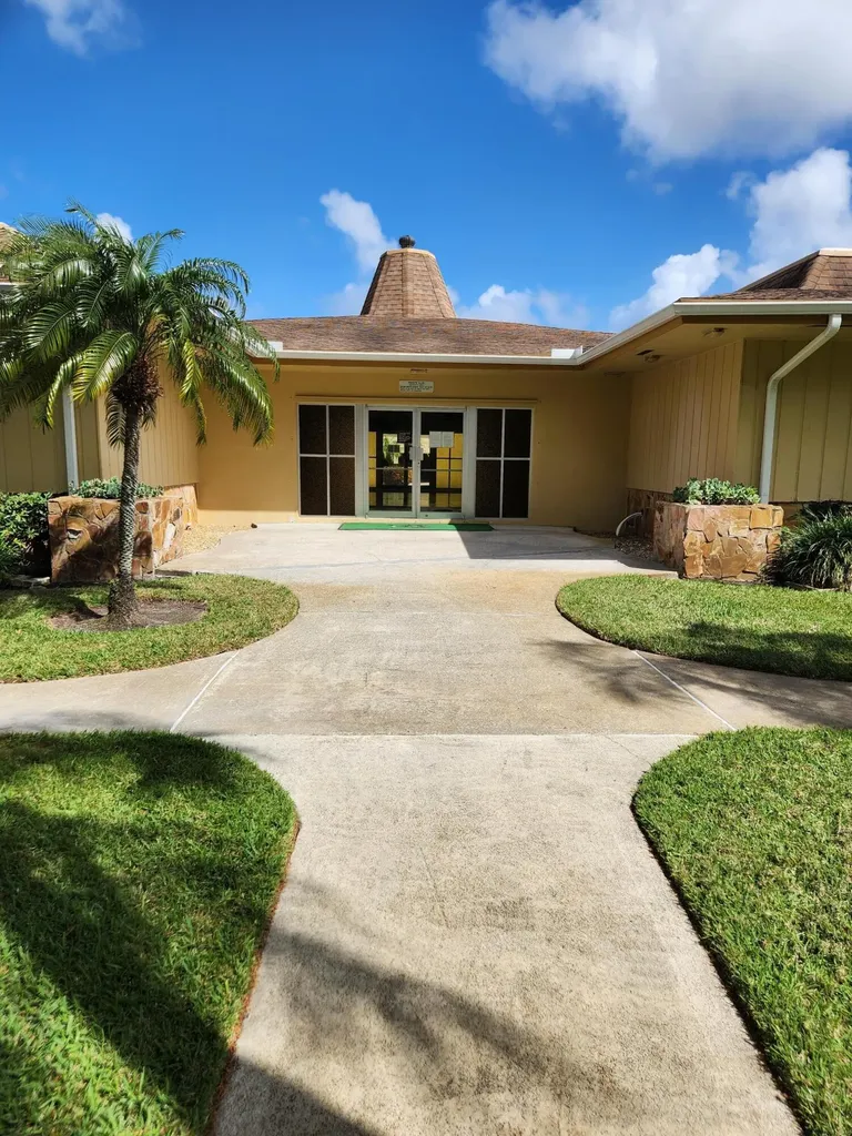 600 Village Green Court Palm Springs FL 33461