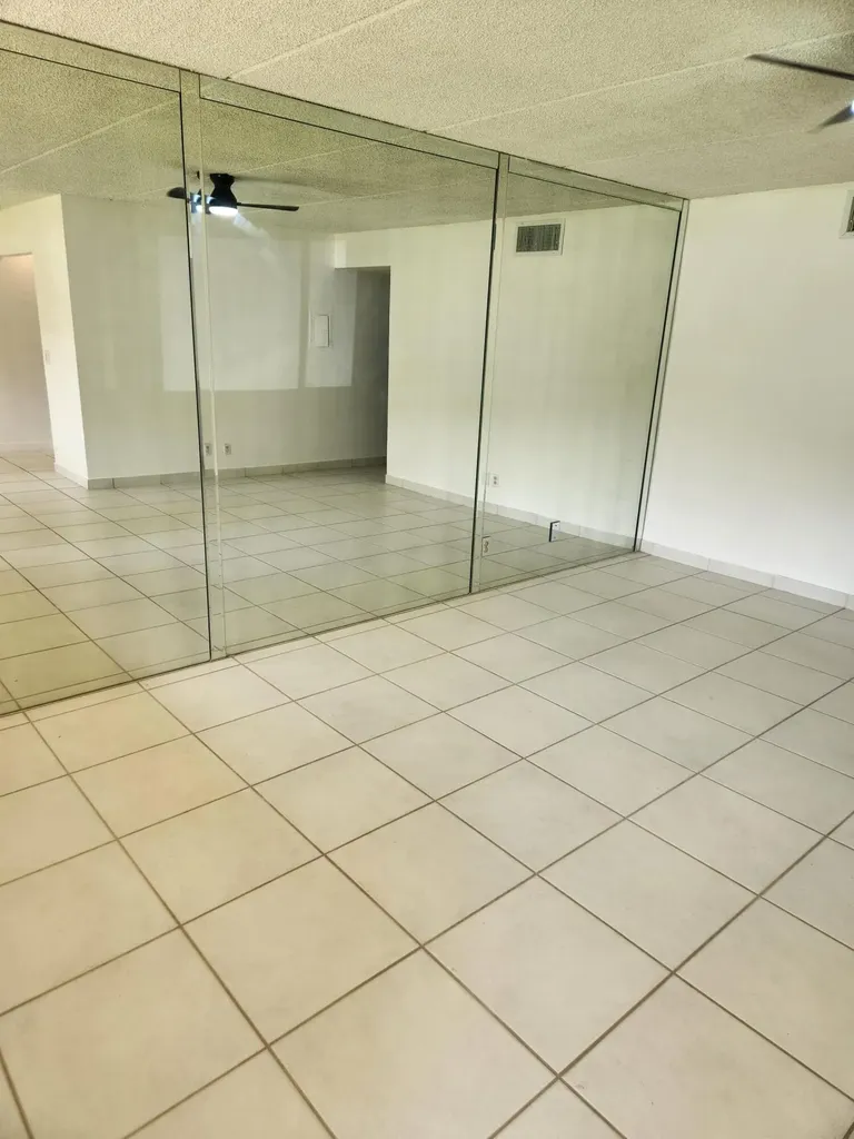 600 Village Green Court Palm Springs FL 33461
