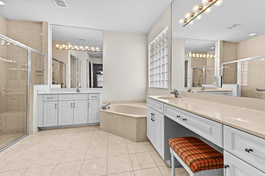 6823 Fabiano Circle Boynton Beach FL 33437