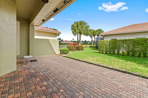 6823 Fabiano Circle Boynton Beach FL 33437