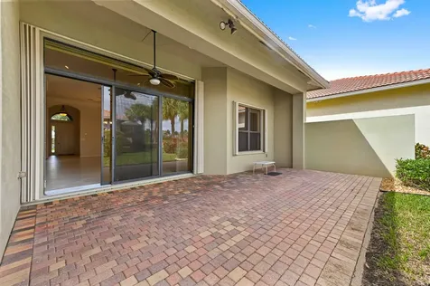 6823 Fabiano Circle Boynton Beach FL 33437