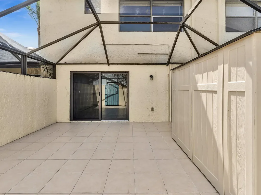 9095 SW 21st Court Boca Raton FL 33428