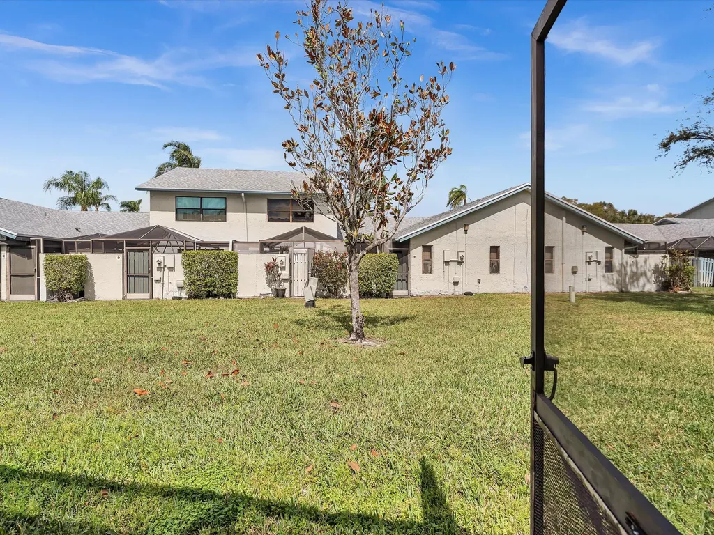 9095 SW 21st Court Boca Raton FL 33428