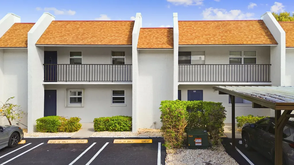 2955 SW 22nd Avenue Delray Beach FL 33445