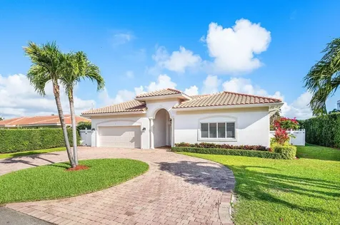 899 S Granada Drive Boca Raton FL 33432