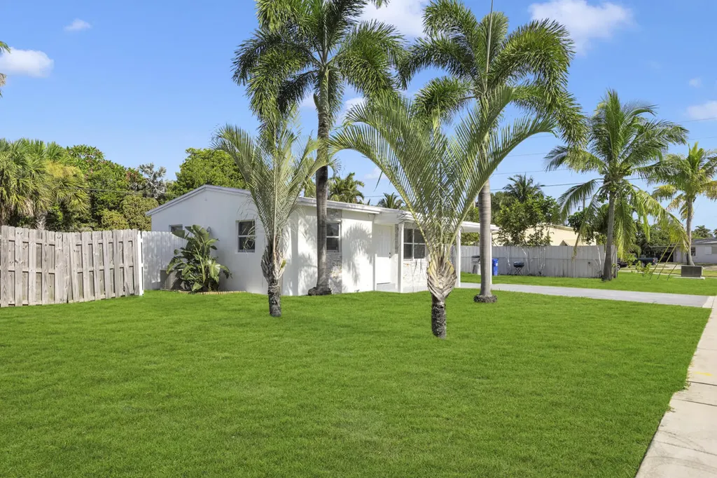 2533 NE 12th Terrace Pompano Beach FL 33064