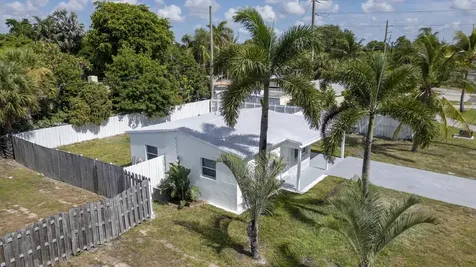 2533 NE 12th Terrace Pompano Beach FL 33064