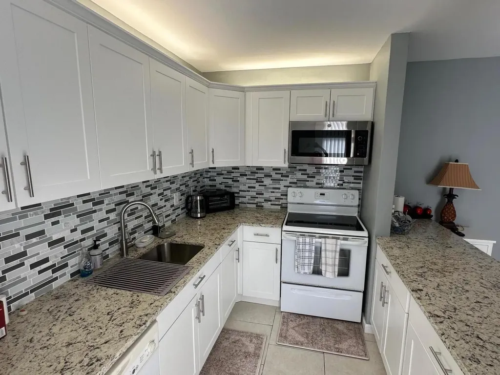 304 Miramar Lane Palm Beach Gardens FL 33410