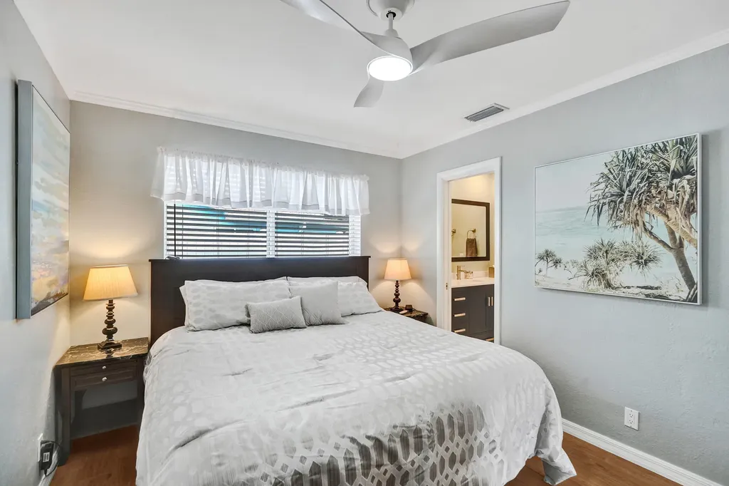 3001 NE 45th Street Lighthouse Point FL 33064