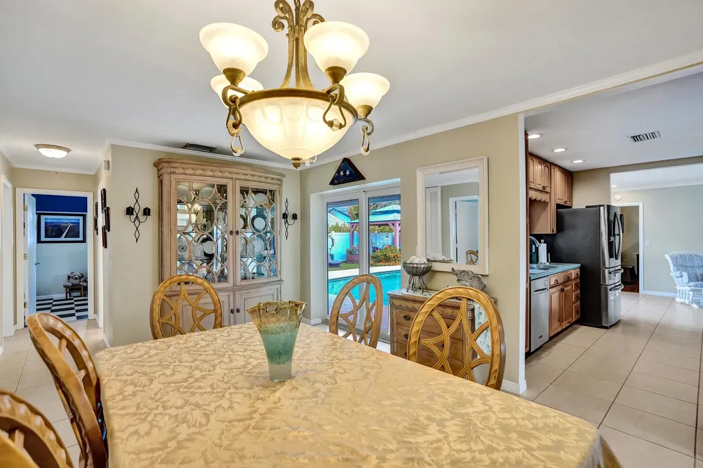 3001 NE 45th Street Lighthouse Point FL 33064
