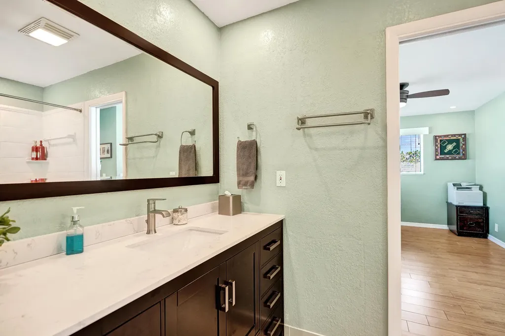 3001 NE 45th Street Lighthouse Point FL 33064