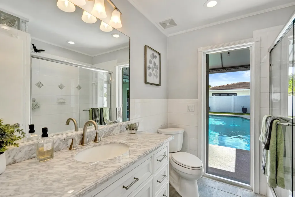 3001 NE 45th Street Lighthouse Point FL 33064