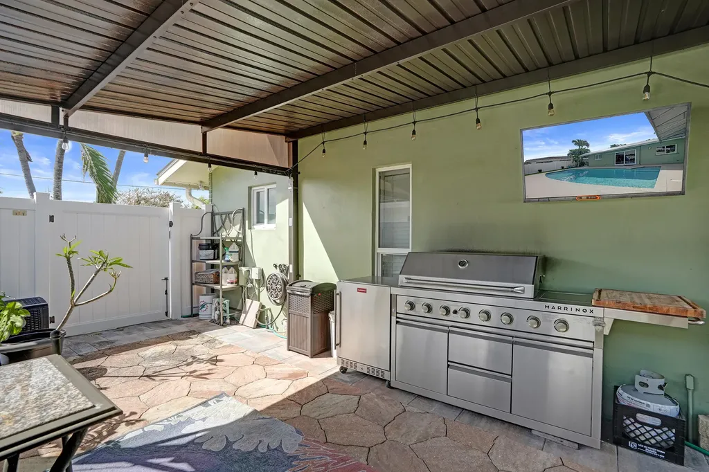 3001 NE 45th Street Lighthouse Point FL 33064