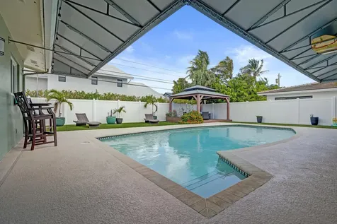3001 NE 45th Street Lighthouse Point FL 33064