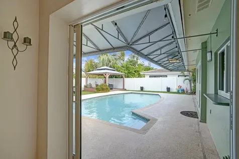 3001 NE 45th Street Lighthouse Point FL 33064