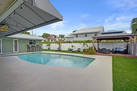 3001 NE 45th Street Lighthouse Point FL 33064