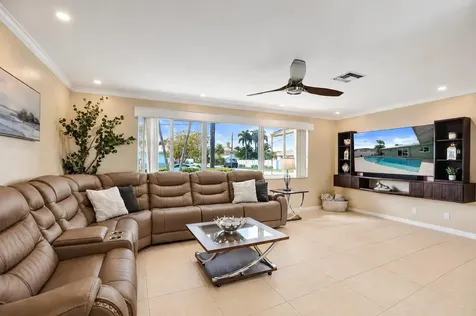 3001 NE 45th Street Lighthouse Point FL 33064