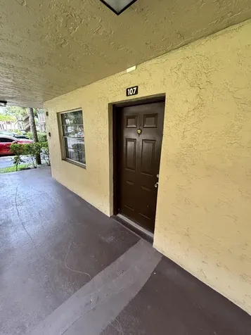 3121 NW 47th Terrace Lauderdale Lakes FL 33319