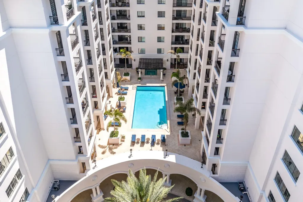 233 S Federal Highway Boca Raton FL 33432