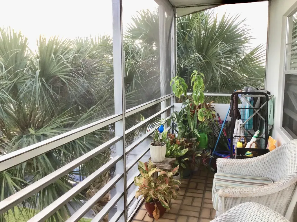 84 Brighton B Boca Raton FL 33434