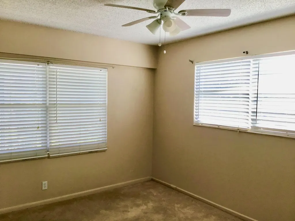 84 Brighton B Boca Raton FL 33434