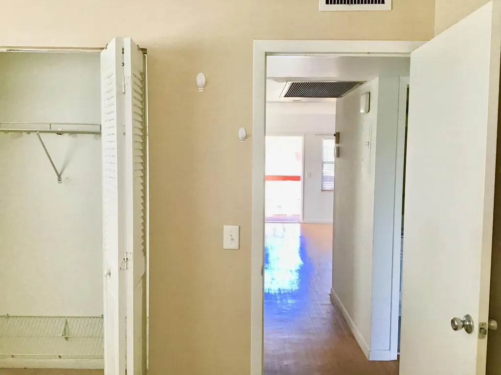 84 Brighton B Boca Raton FL 33434