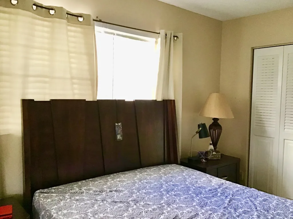 84 Brighton B Boca Raton FL 33434