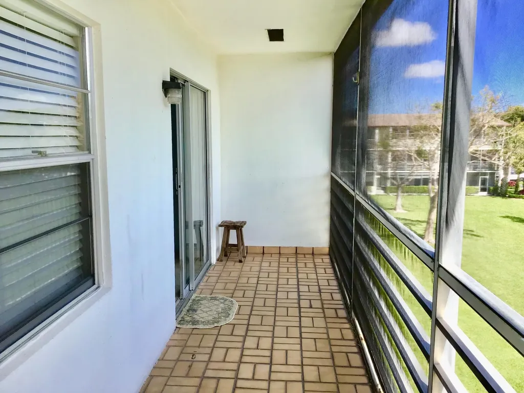 84 Brighton B Boca Raton FL 33434