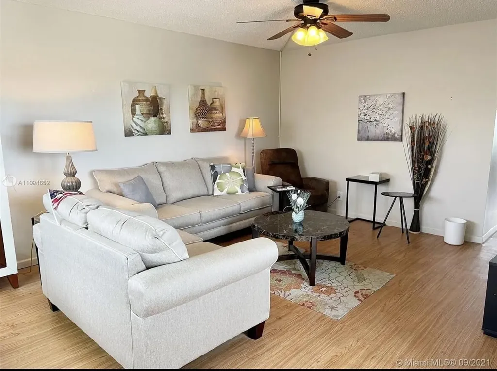 84 Brighton B Boca Raton FL 33434