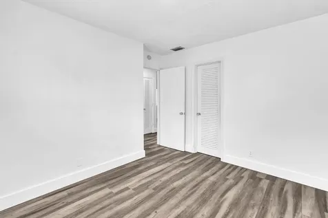 4503 NW 47th Court Tamarac FL 33319