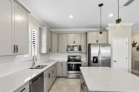 4615 Iron Street Vero Beach FL 32967