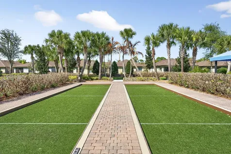 4615 Iron Street Vero Beach FL 32967