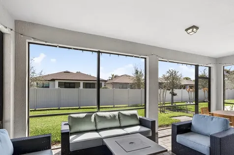 4615 Iron Street Vero Beach FL 32967